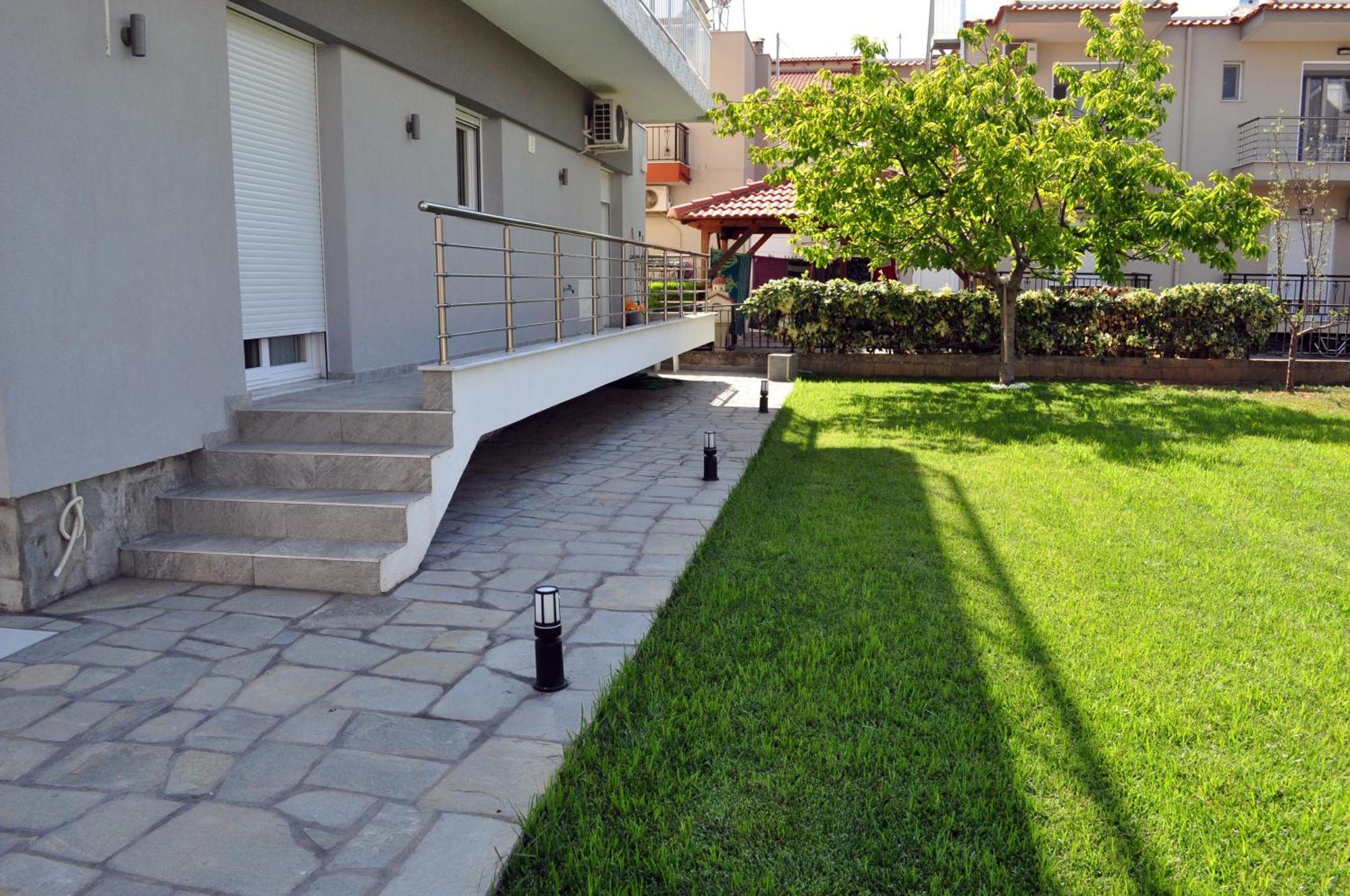 Thea Apartment Nea Karvali
