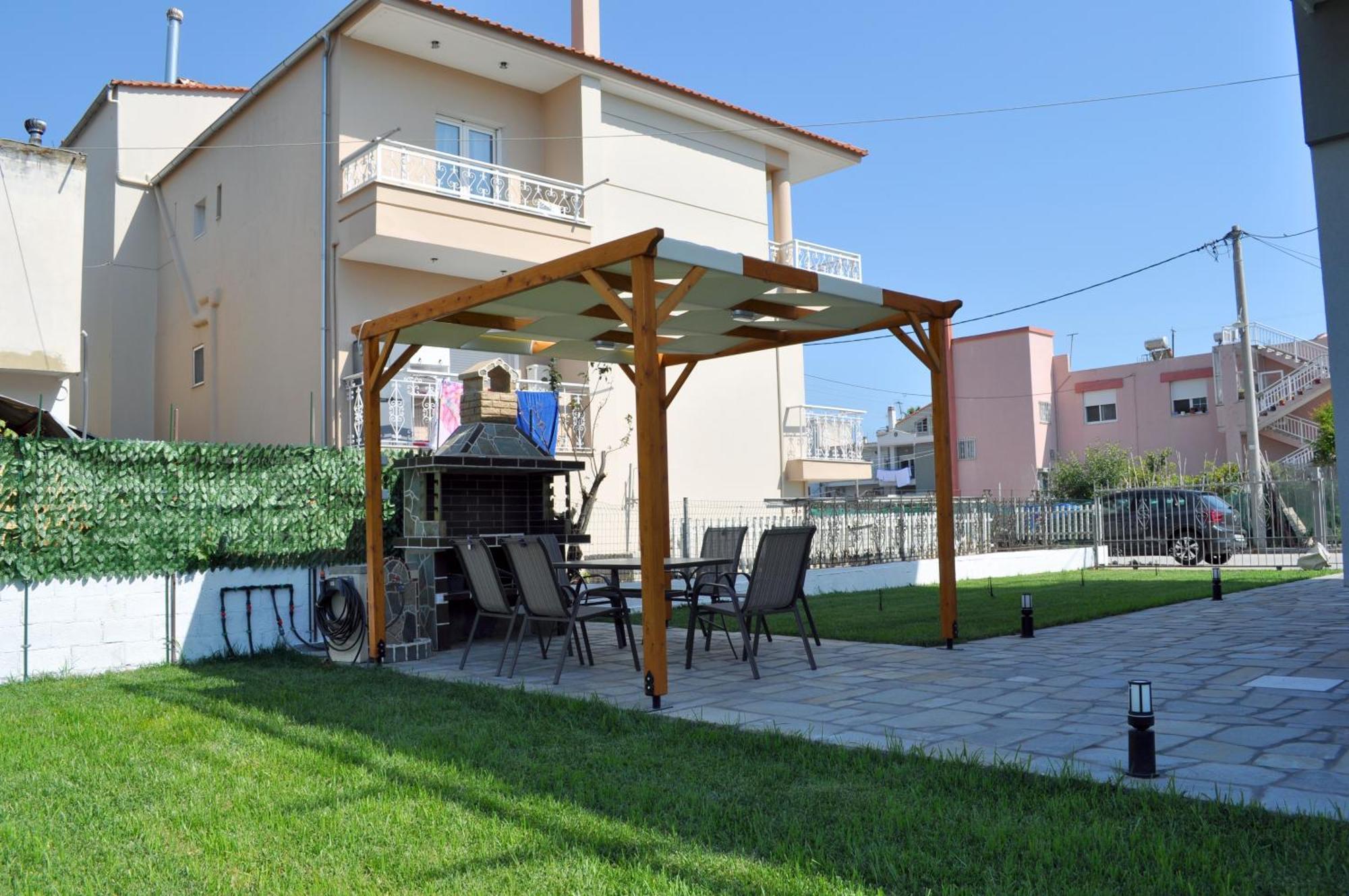 Thea Apartment